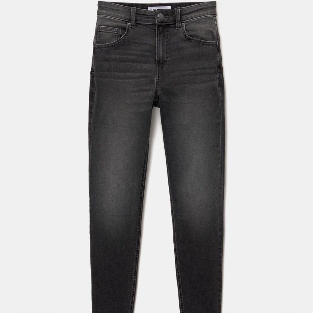 Pull & Bear Ultra High Waist Skinny Jean